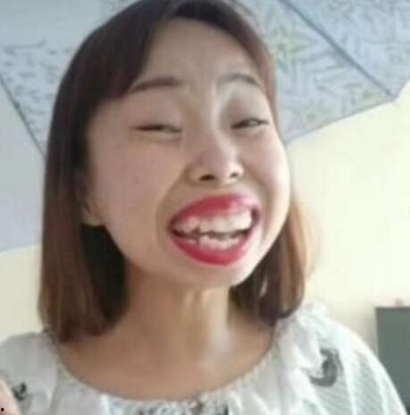 网红珊珊资料,从平凡女孩到网络红人的蜕变之路